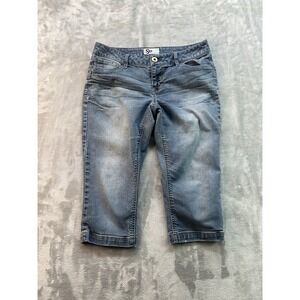 SO Jeans Capris Whiskered Low Rise Stretch Denim Womens Sz 7 Blue Faded Beach